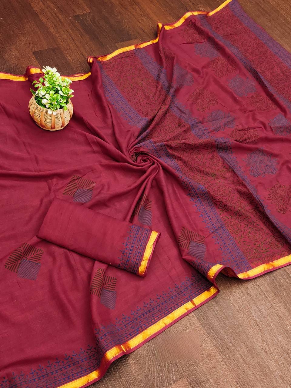 Red Muslin Cotton Silk Saree With Hand Block Print & Zari Border | Ethnic Wear – JaipurSaaj