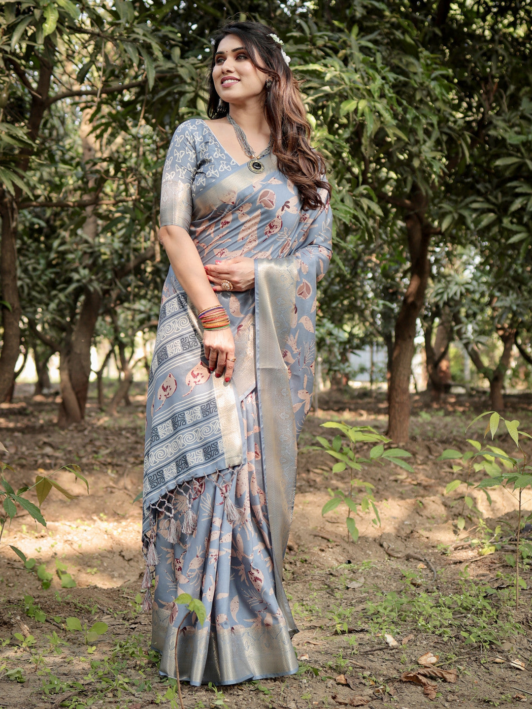 Gray Tussar Silk Saree with Floral Woven Motifs & Zari Border | Traditional Festive Wear – JaipurSaaj