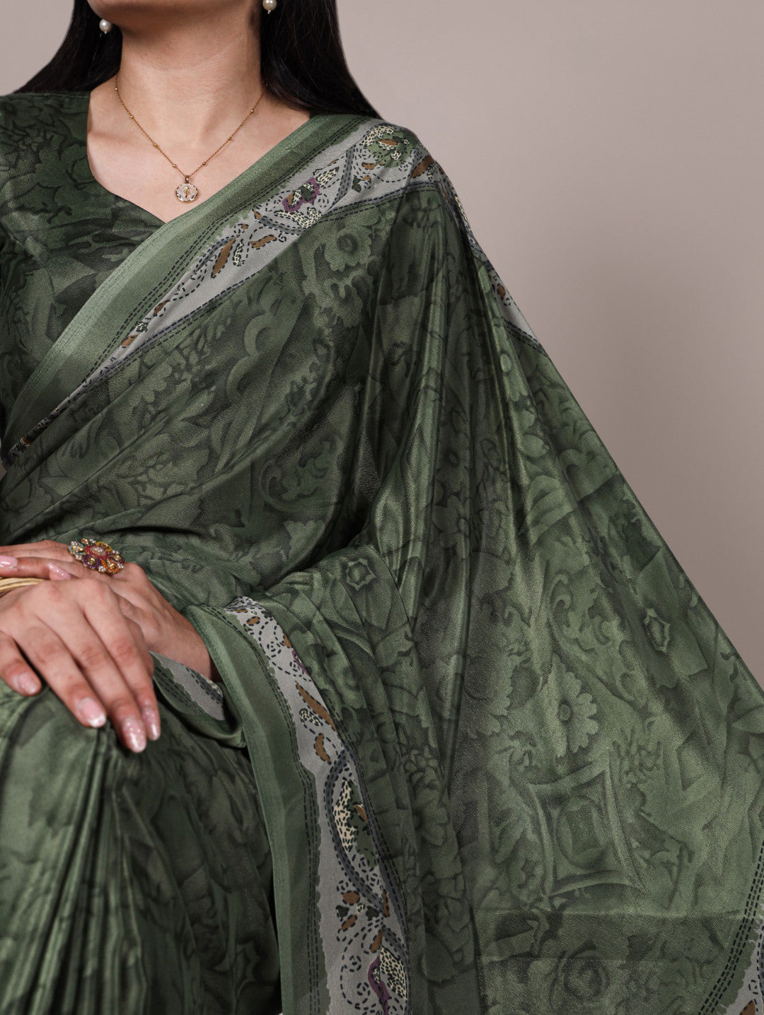 Mahendi Green Crepe Silk Saree with Digital Print & Kalamkari Pallu | Designer Festive Ethnic Wear – JaipurSaaj
