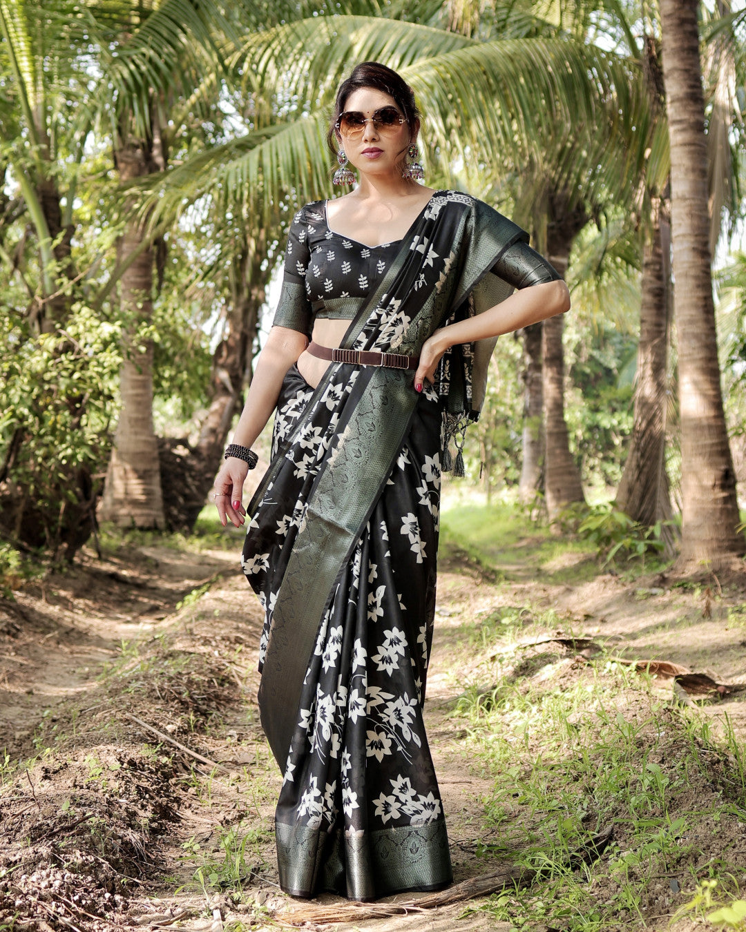 Black Tussar Silk Saree with Floral Woven Motifs & Zari Border | Traditional Festive Wear – JaipurSaaj