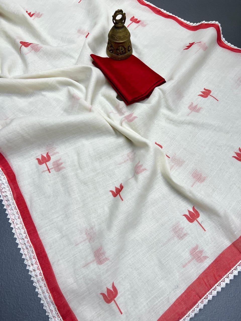 White Plain Mix Linen Cotton Saree With Digital Printed Work