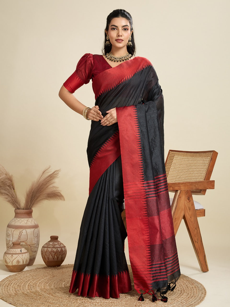 Black Color Khadi Raw Silk Saree With Zari Lining Pallu With Tample Border