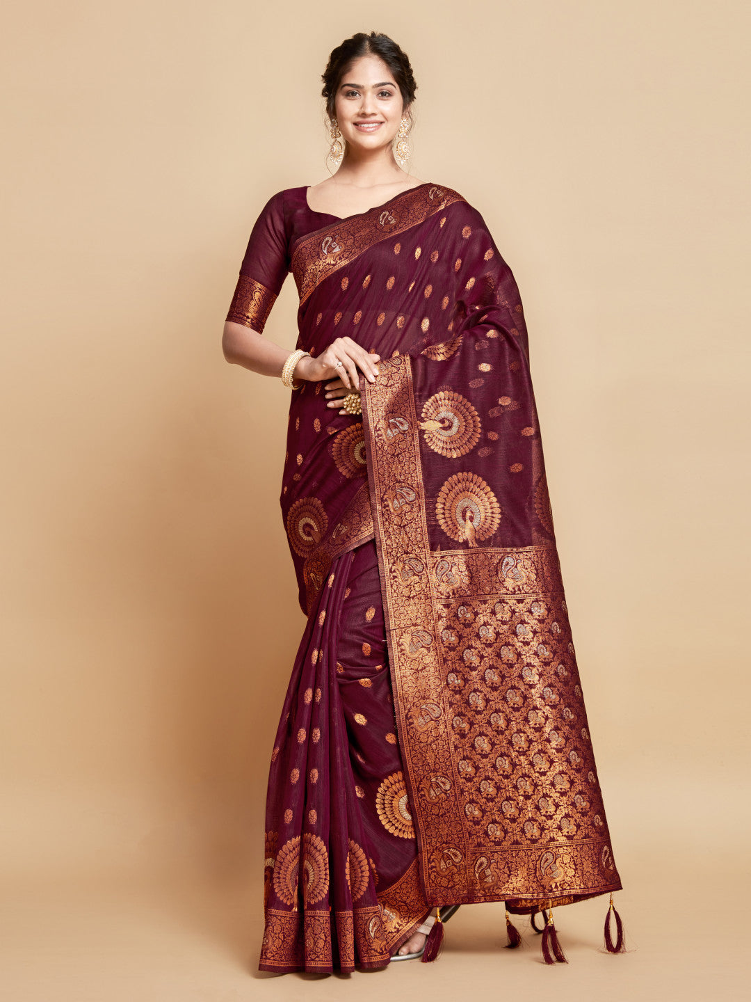 Magenta Soft Linen Silk Saree With Zari Weaving Work
