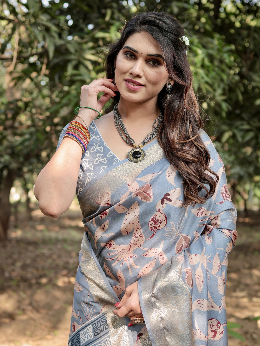 Gray Tussar Silk Saree with Floral Woven Motifs & Zari Border | Traditional Festive Wear – JaipurSaaj