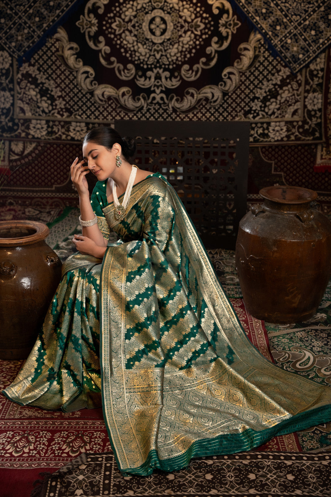 Bottle Green Banarasi Silk Saree With Zari Woven Work | Traditional Wedding & Bridal Wear – JaipurSaaj