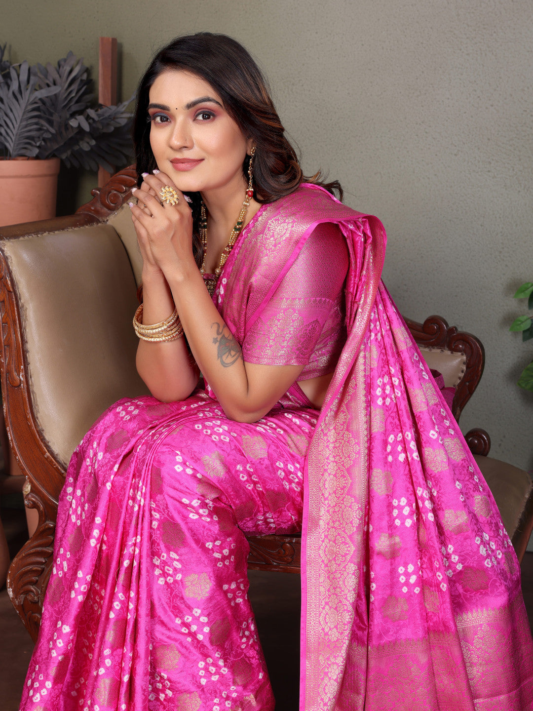 Baby Pink Bandhej Silk Saree With Zari Weaving Work | Wedding & Festive Wear – JaipurSaaj