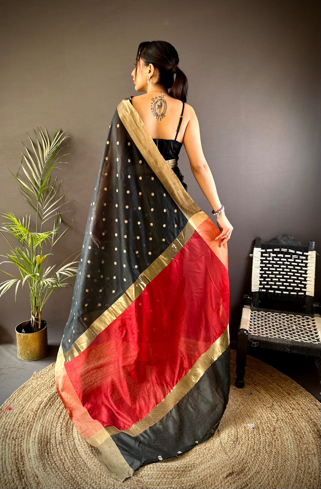Black Soft Cotton Silk Saree With Zari Woven Work | Wedding & Party Wear – JaipurSaaj