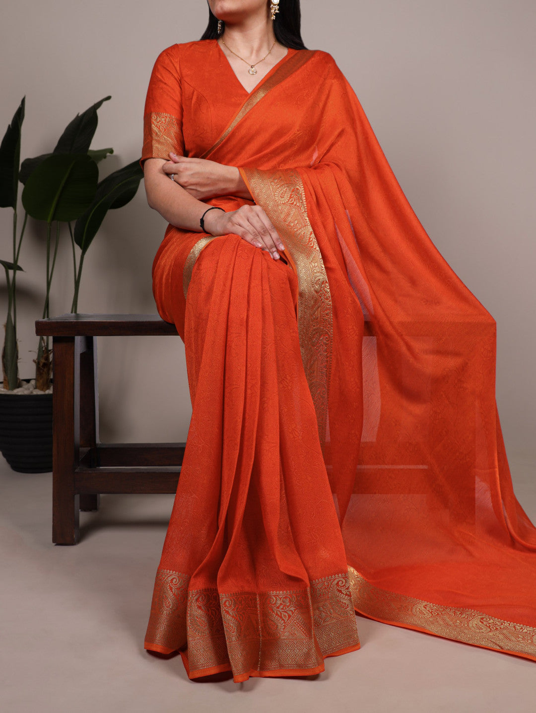 Red Moss Mello Silk Saree with Printed Work & Zari Weaving Border | Casual & Office Wear – JaipurSaaj