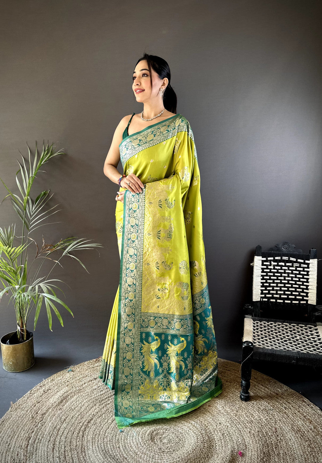 Lemon Yellow Banarasi Silk Saree With Meenakari Zari Weaving Work | Bridal Wedding Wear – JaipurSaaj