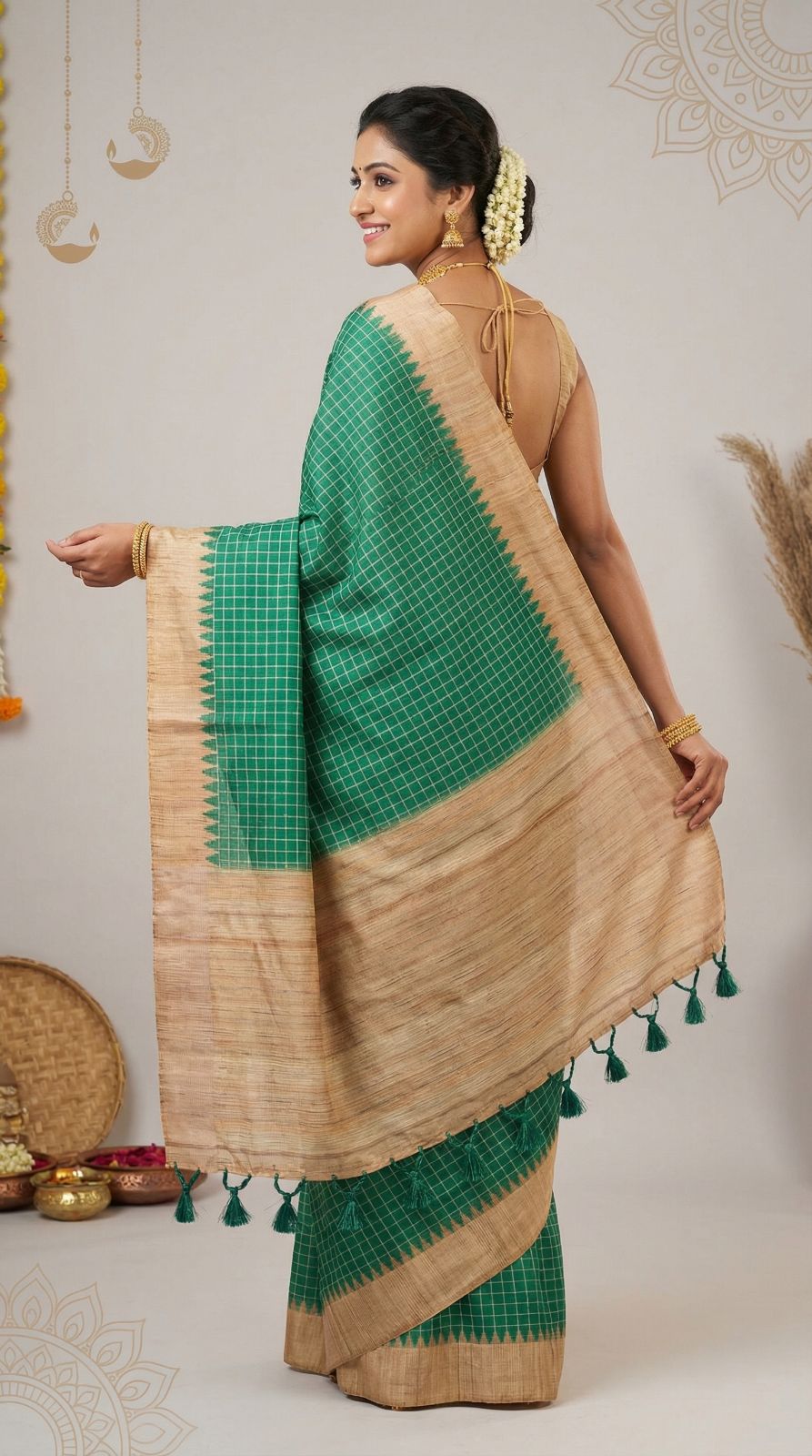 Rama Green Tussar Silk Saree With Checks Weaving Work | Office & Festive Wear – JaipurSaaj