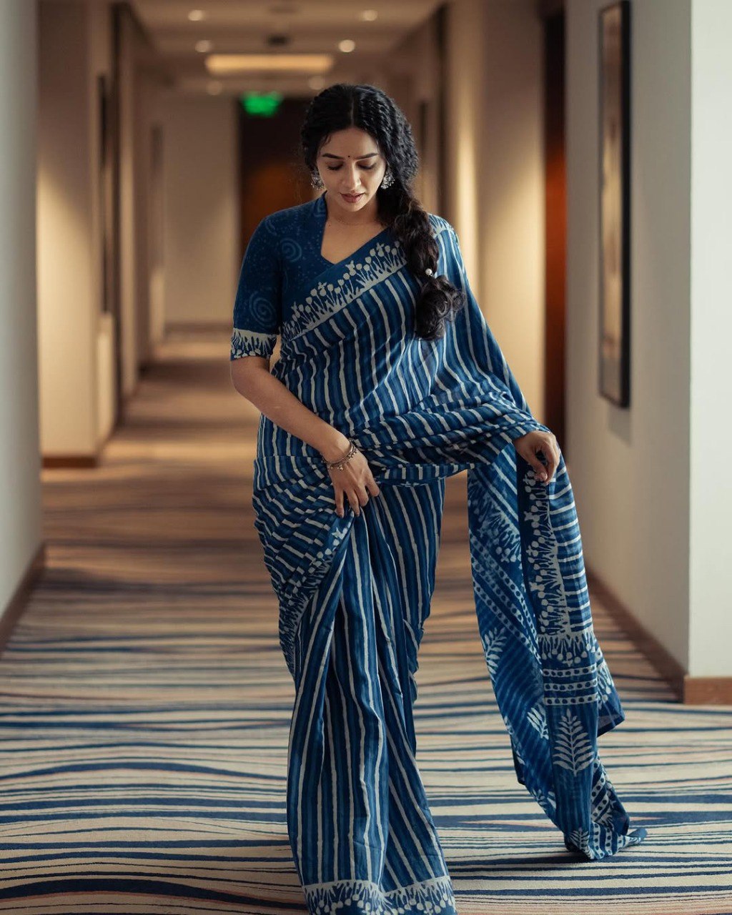 Blue Linen Cotton Saree With Digital Printed Work | Office & Casual Ethnic Wear – JaipurSaaj