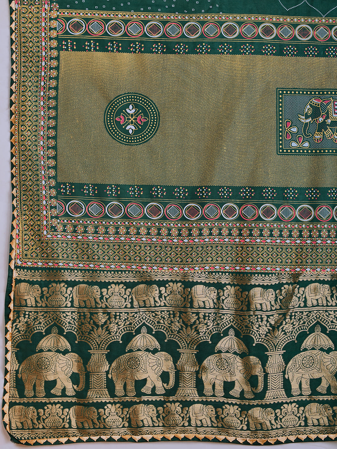 Green Soft Cotton Saree With Unique Table Printed & Lace Border | Stylish Wedding Wear Saree – JaipurSaaj