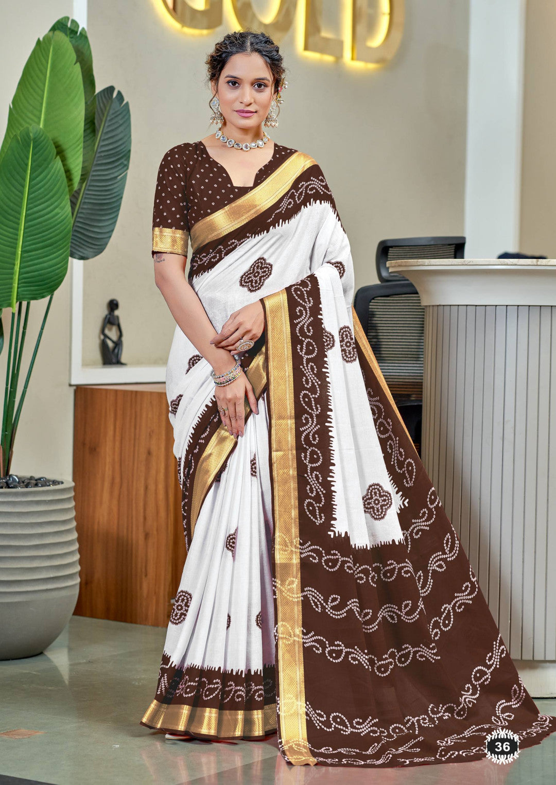Brown Mulmul Cotton Saree With Bandhani Block Print & Zari Border | Ethnic Festive Wear – JaipurSaaj