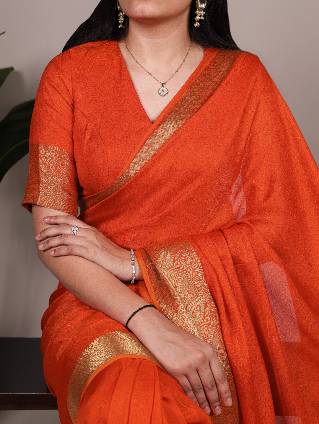 Red Moss Mello Silk Saree with Printed Work & Zari Weaving Border | Casual & Office Wear – JaipurSaaj