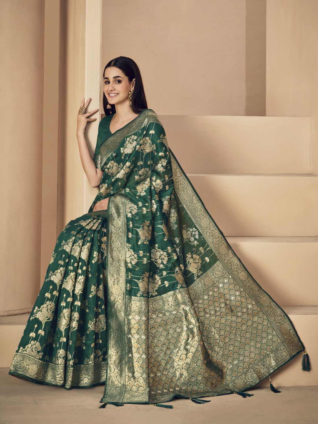Green Soft Linen Silk Saree With Zari Weaving Work
