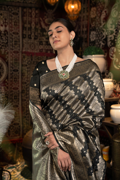 Black Banarasi Silk Saree With Zari Woven Work | Traditional Wedding & Bridal Wear – JaipurSaaj