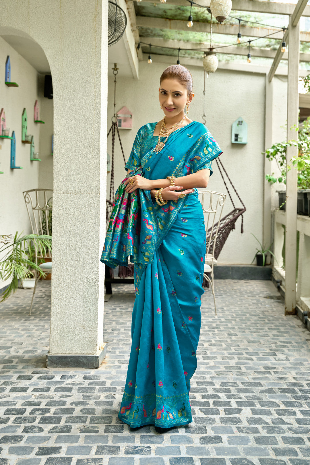 Traditional Firoji Paithani Silk Saree With Zari Weaving Work