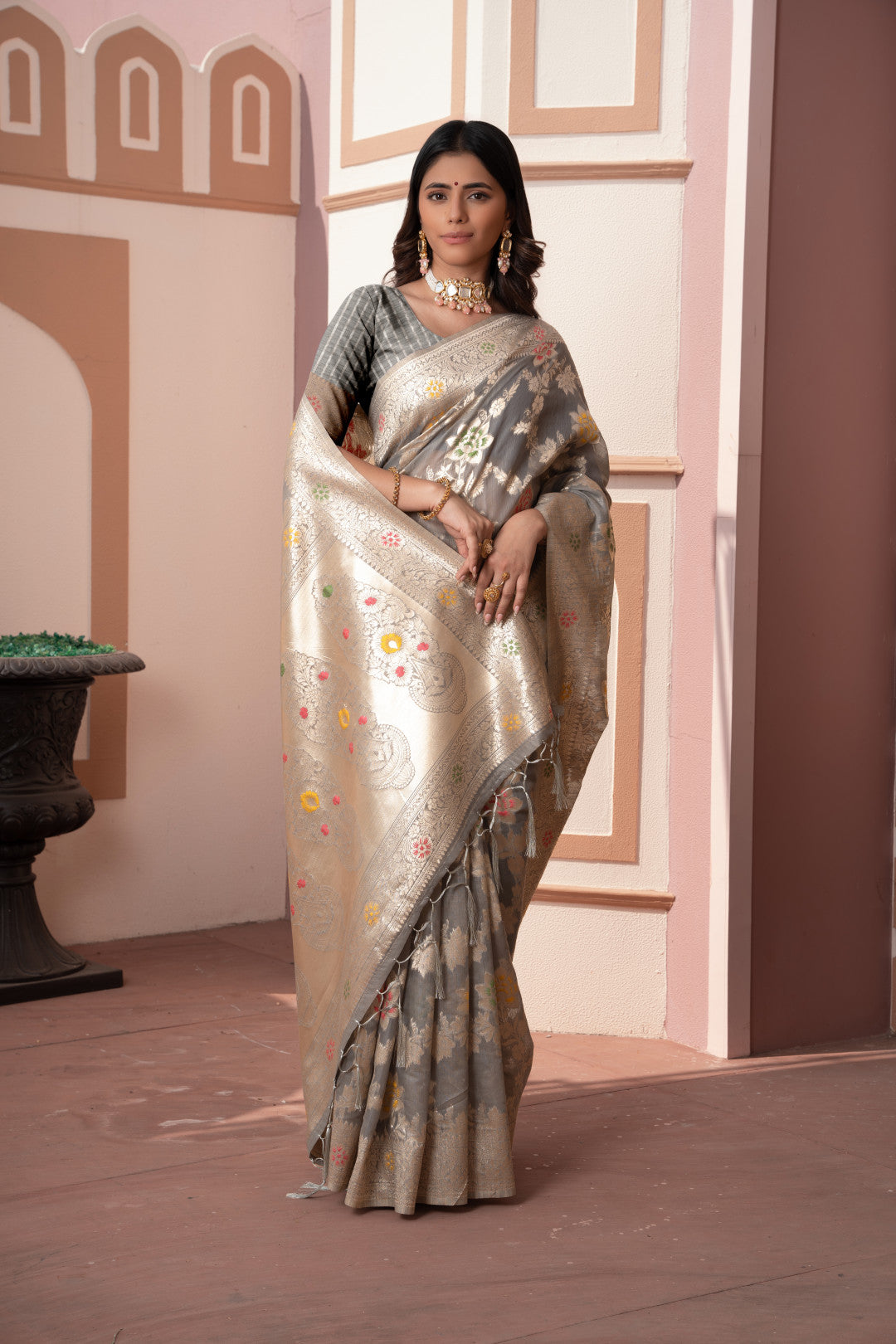 Gray Banarasi Cotton Silk Saree With Zari Woven Work