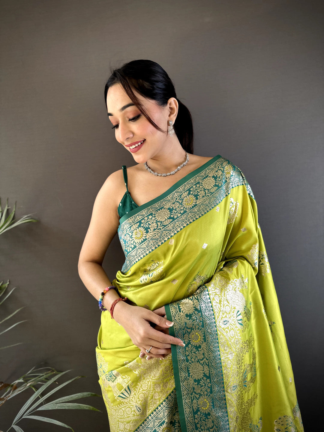 Lemon Yellow Banarasi Silk Saree With Meenakari Zari Weaving Work | Bridal Wedding Wear – JaipurSaaj