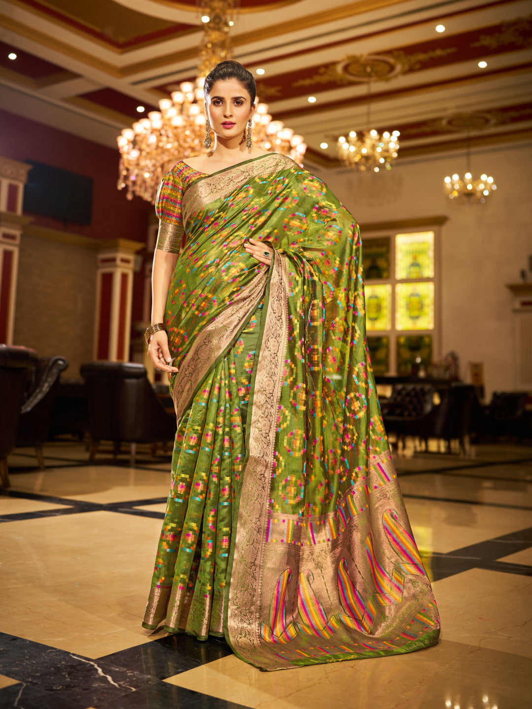 Mahendi Green Green Organza Silk Saree with Zari Weaving Work | Wedding & Festive Wear – JaipurSaaj