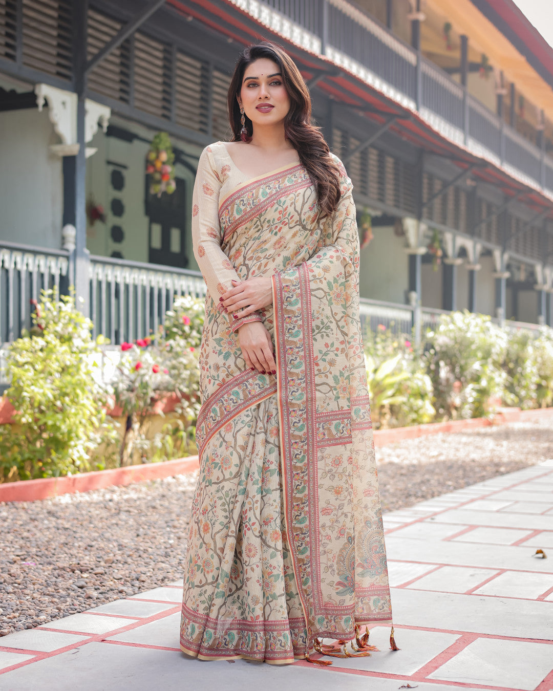 Off White Kalamkari Digital Printed Linen Cotton Saree | Summer Casual & Ethnic Wear – JaipurSaaj