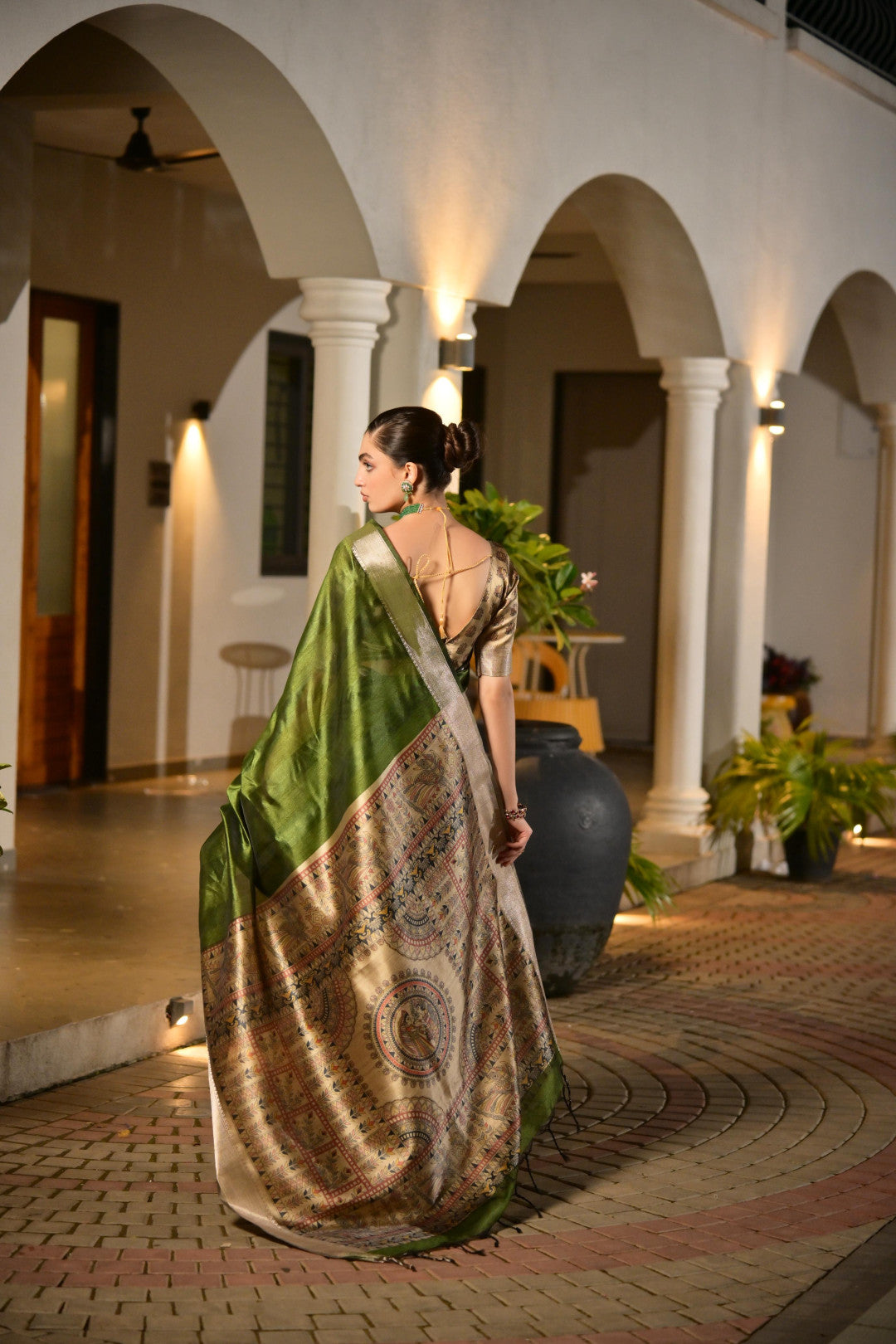 Mahendi Green Khadi Raw Silk Saree With Beautiful Madhubani Printed Pallu | Party & Wedding Wear – JaipurSaaj
