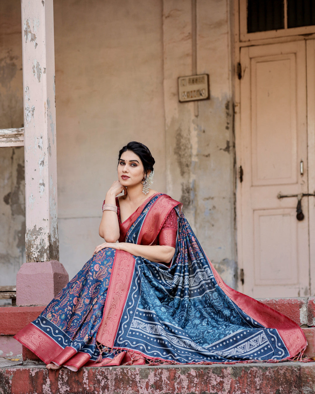 Navy Blue Tussar Silk Saree With Digital Kalamkari Print & Zari Motif Border | Casual & Festive Wear – JaipurSaaj