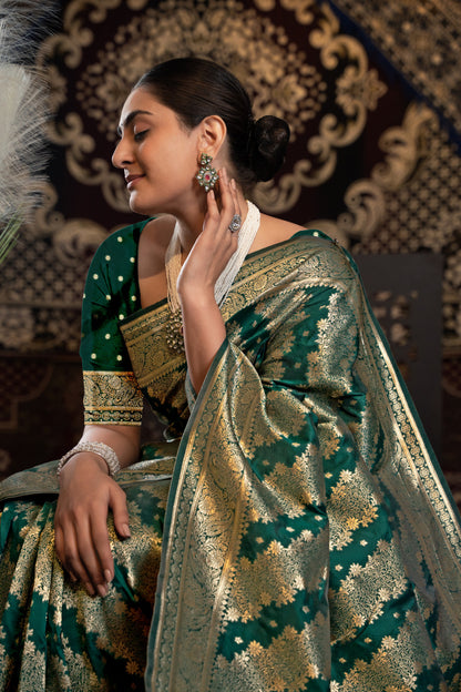 Bottle Green Banarasi Silk Saree With Zari Woven Work | Traditional Wedding & Bridal Wear – JaipurSaaj
