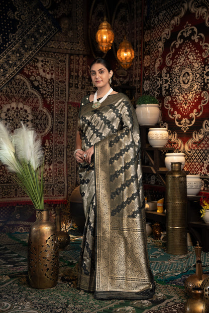 Black Banarasi Silk Saree With Zari Woven Work | Traditional Wedding & Bridal Wear – JaipurSaaj