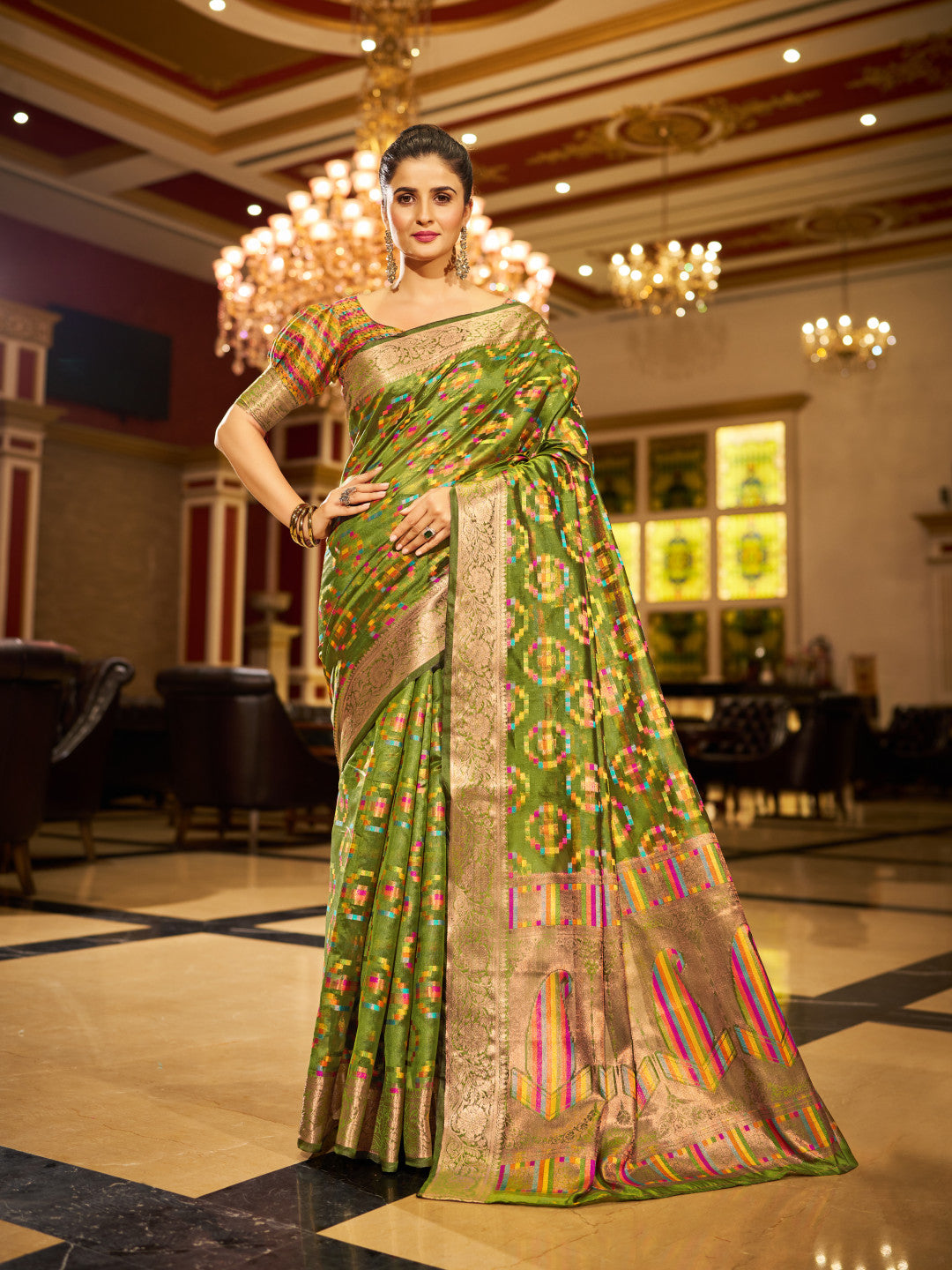 Mahendi Green Green Organza Silk Saree with Zari Weaving Work | Wedding & Festive Wear – JaipurSaaj