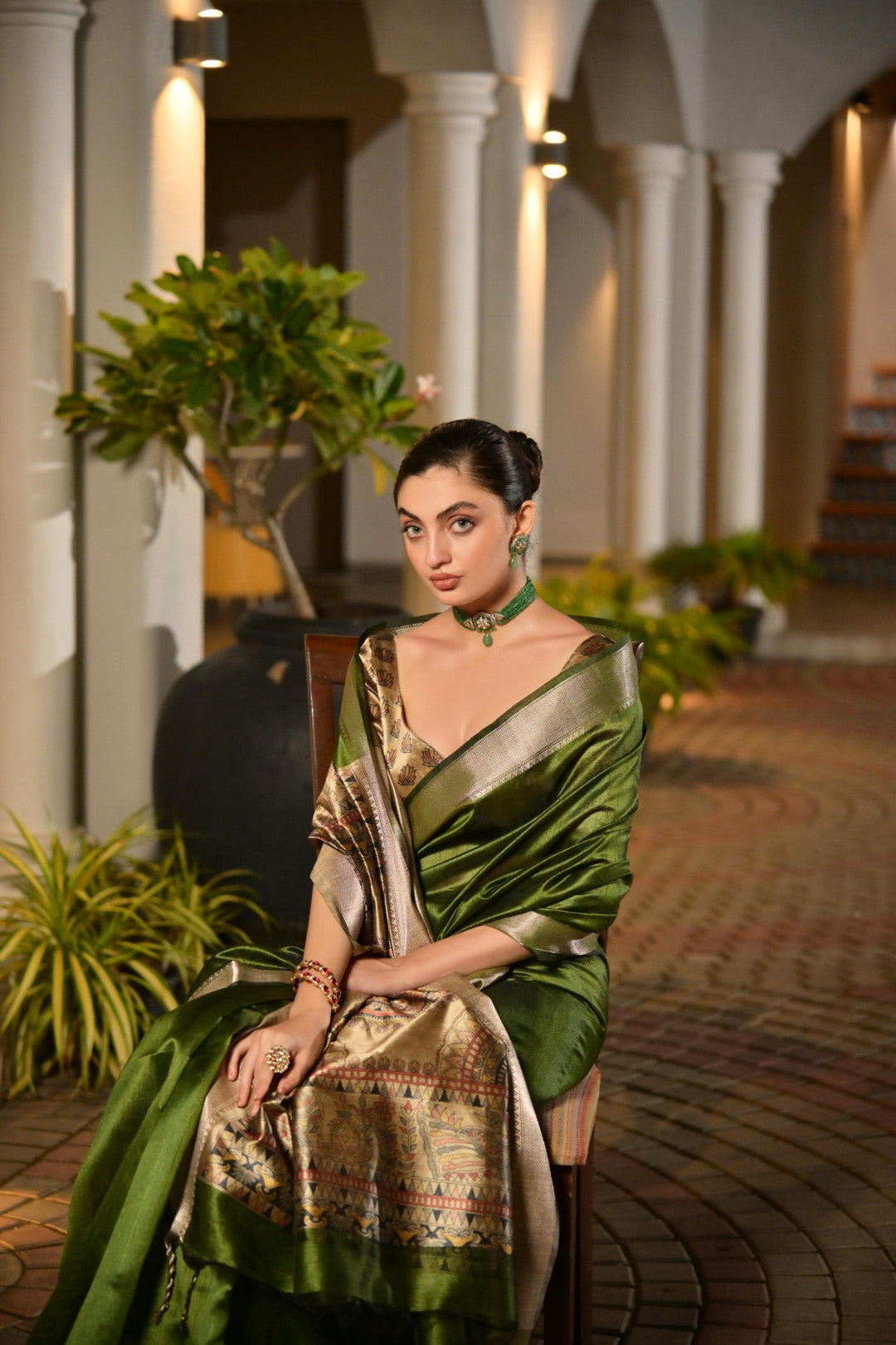 Mahendi Green Khadi Raw Silk Saree With Beautiful Madhubani Printed Pallu | Party & Wedding Wear – JaipurSaaj