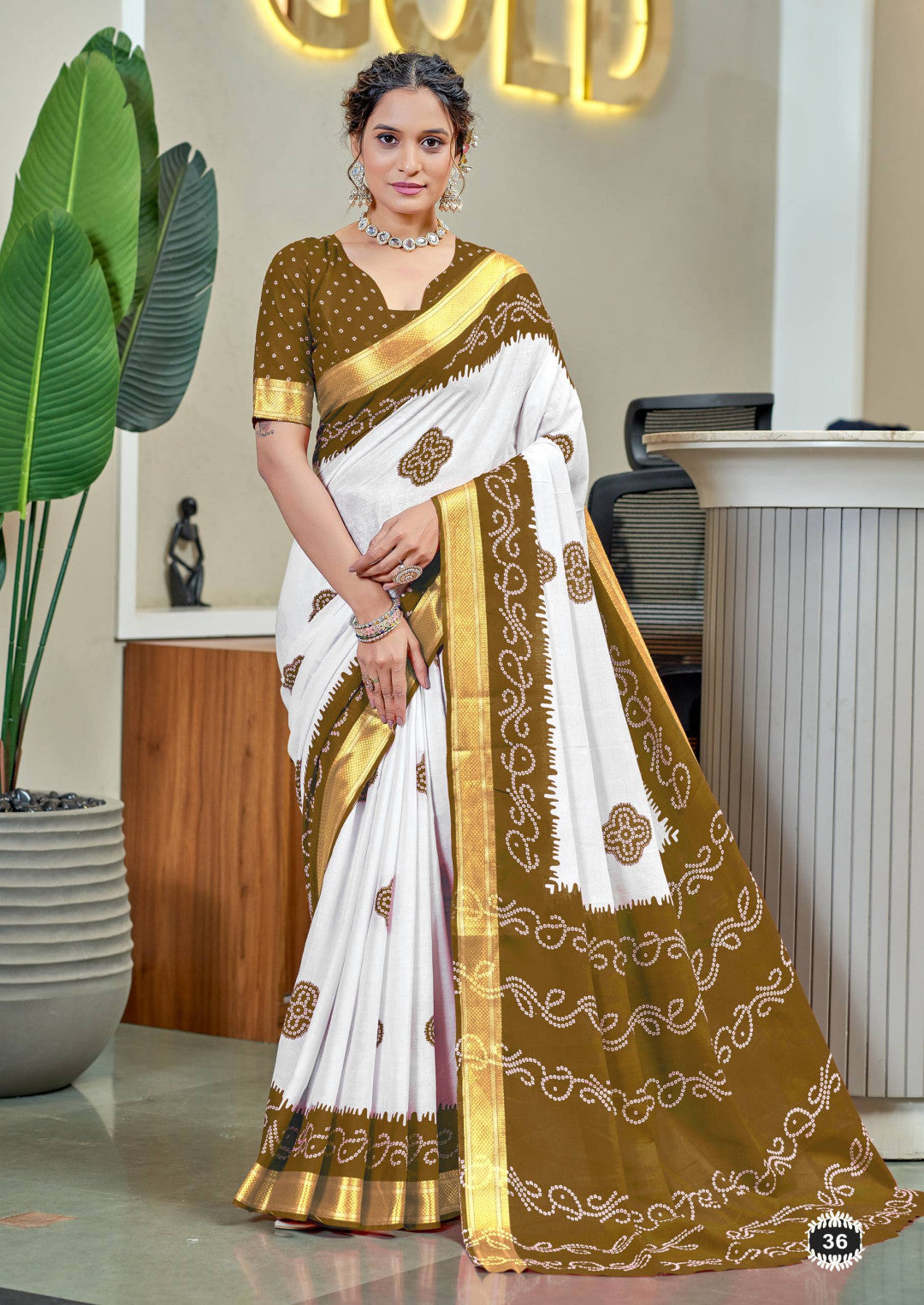 Light Brown Mulmul Cotton Saree With Bandhani Block Print & Zari Border | Ethnic Festive Wear – JaipurSaaj