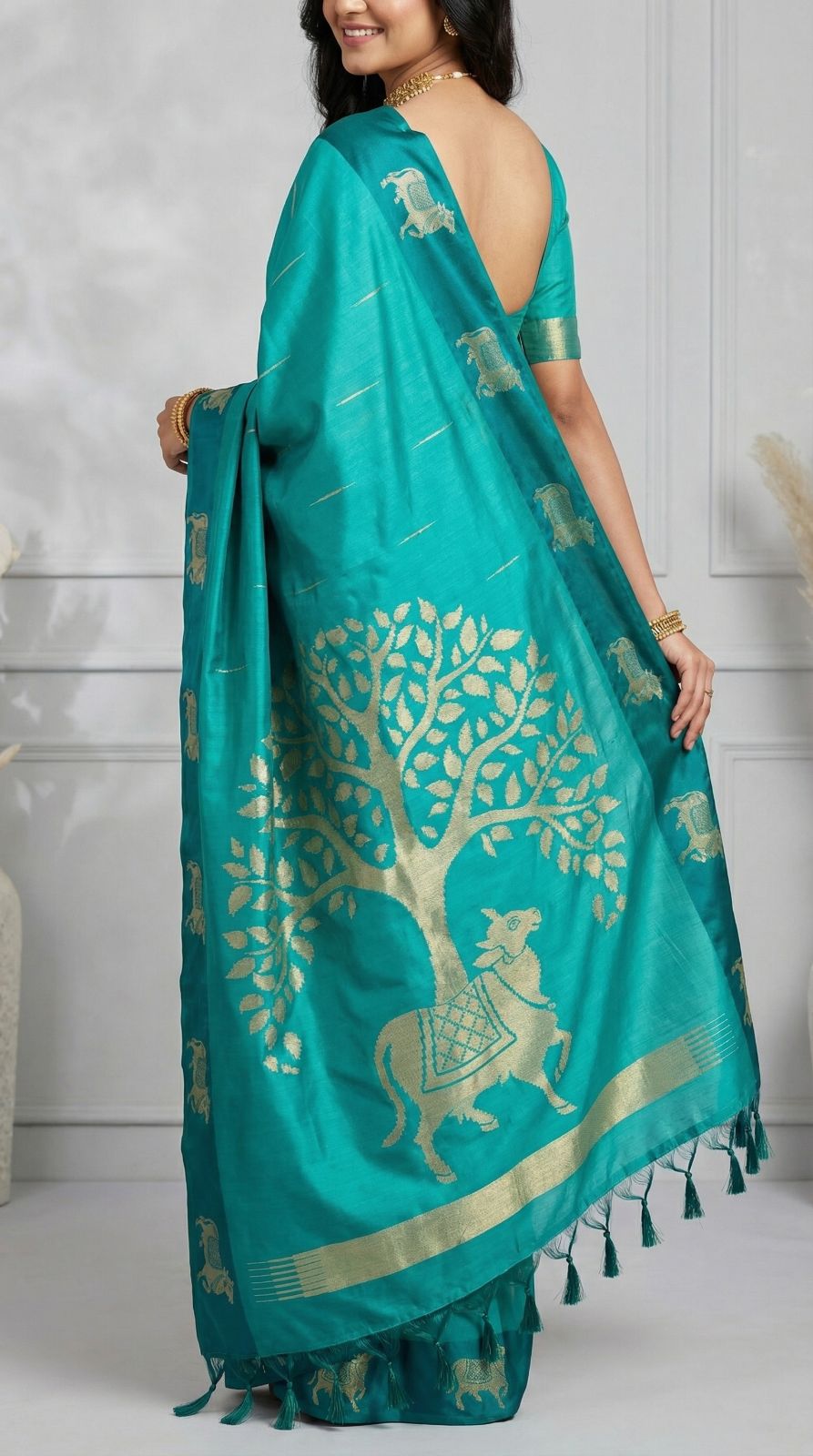 Rama Green Khadi Raw Silk Saree With Zari Weaving Cow Pallu & Border | Traditional Festive Wear – JaipurSaaj