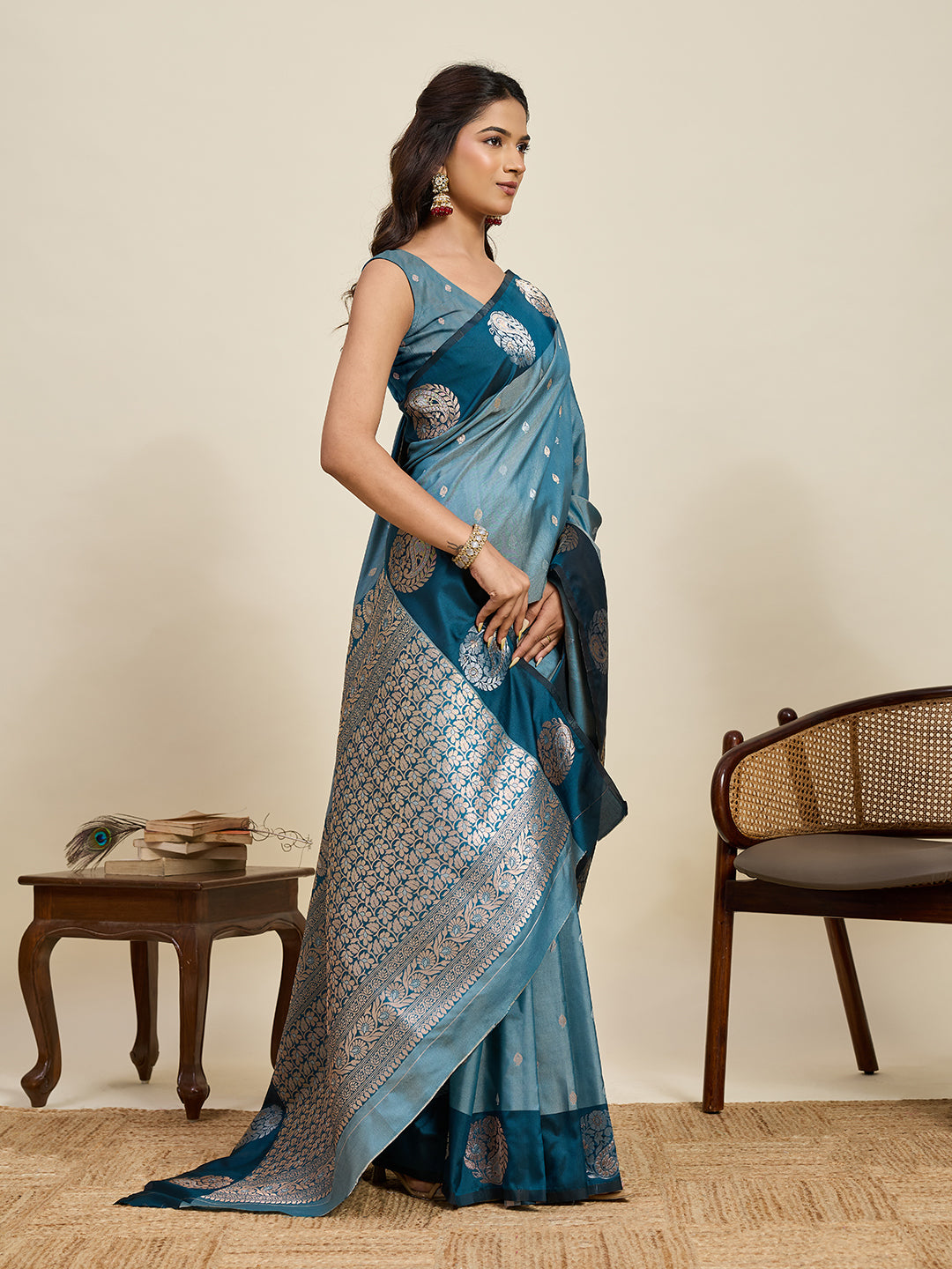 Rama Green Soft Silk Saree With Silver Banarasi Zari Weaving Work | Festive Wear – JaipurSaaj