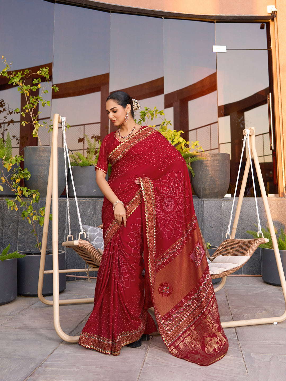Red Soft Cotton Saree With Unique Table Printed & Lace Border | Stylish Wedding Wear Saree – JaipurSaaj