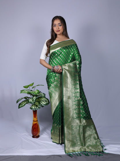 Green Banarasi Silk Saree With Zari Weaving Work | Wedding Wear – JaipurSaaj