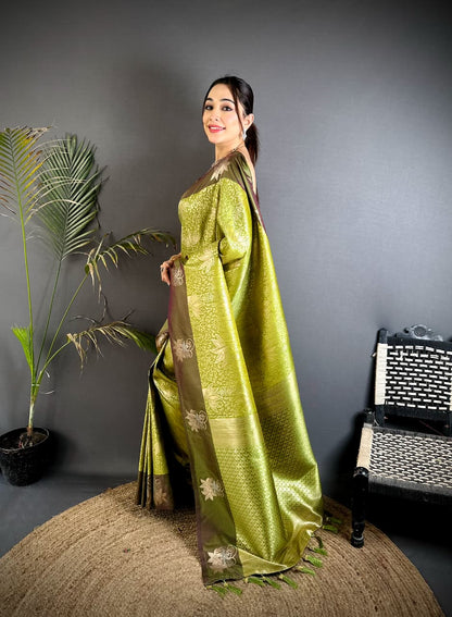 Parrot Green Premium Soft Silk Saree With Zari Weaving Work | Wedding & Festive Wear – JaipurSaaj