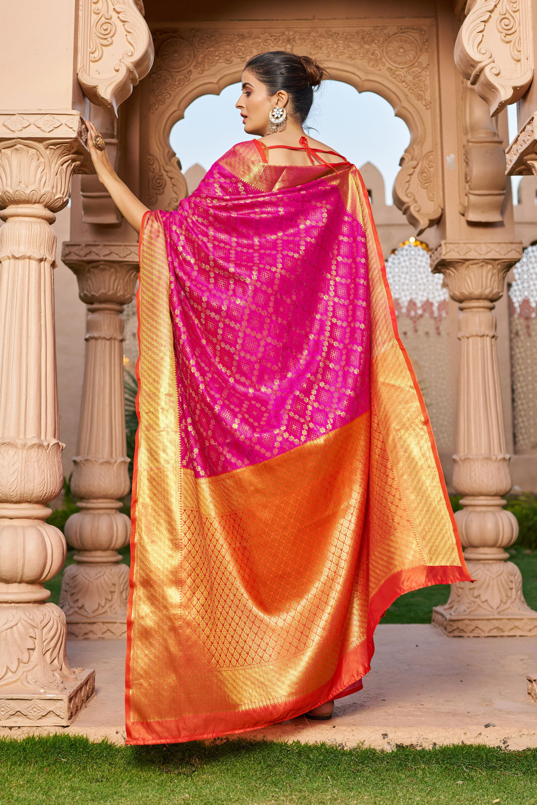 Rani Pink Patola Silk Saree With Woven Design | Bridal Wedding & Festive Wear – JaipurSaaj