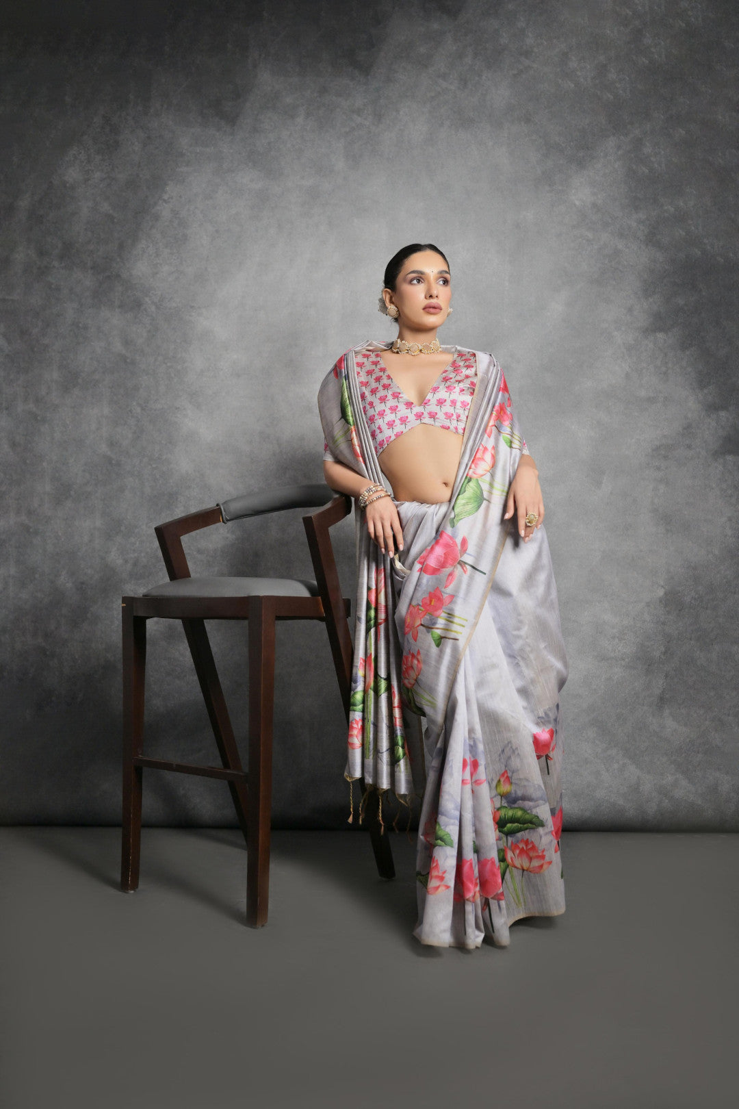 Gray Tussar Silk Saree with Lotus Floral Printed Work | Festive & Party Wear – JaipurSaaj