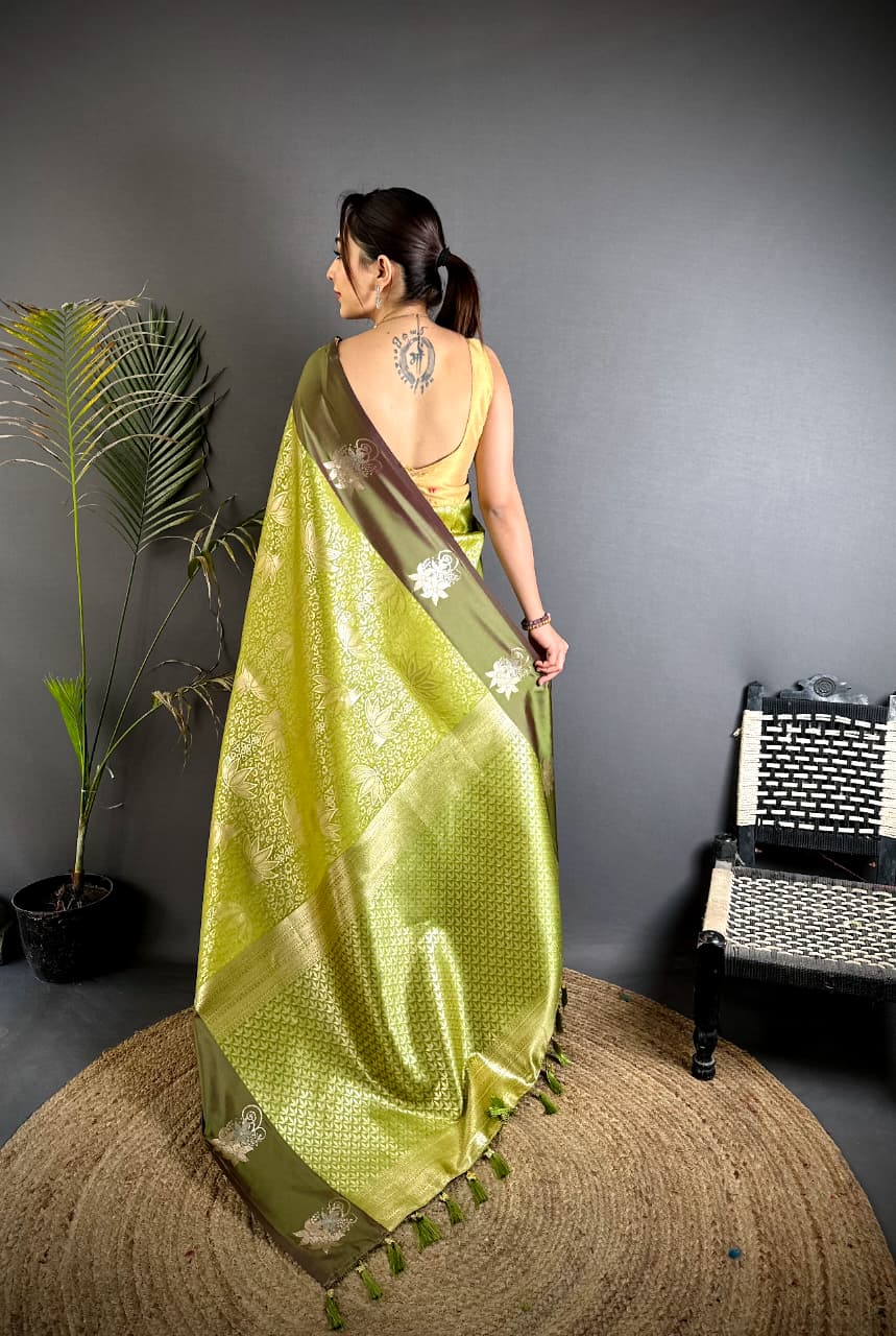 Parrot Green Premium Soft Silk Saree With Zari Weaving Work | Wedding & Festive Wear – JaipurSaaj