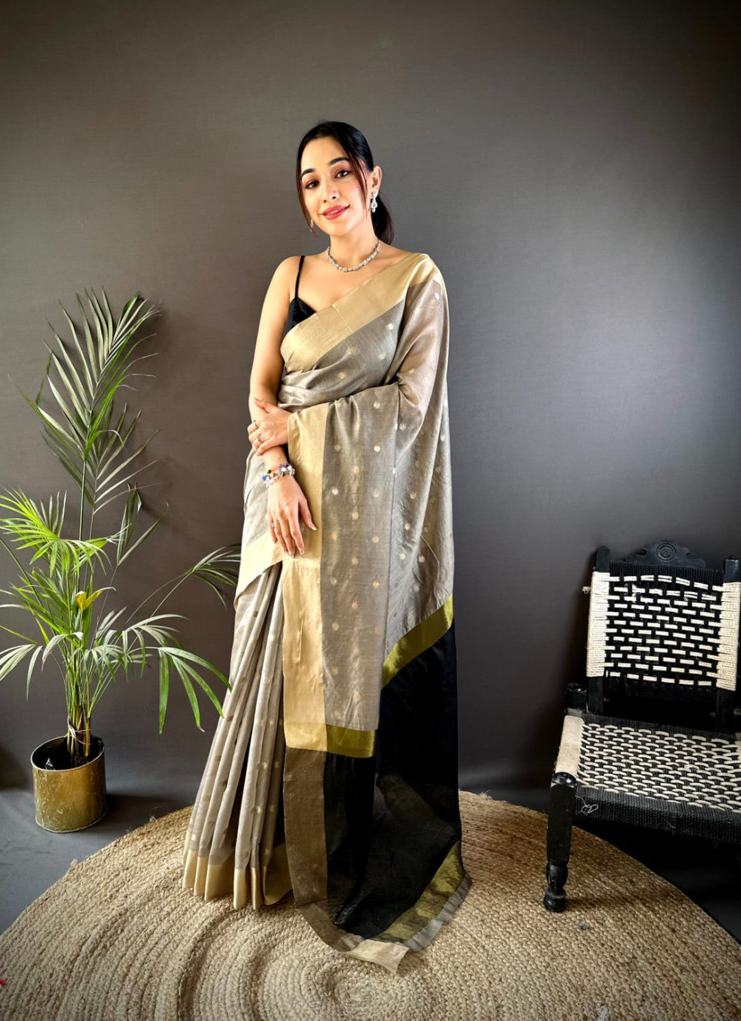 Gray Soft Cotton Silk Saree With Zari Woven Work | Wedding & Party Wear – JaipurSaaj