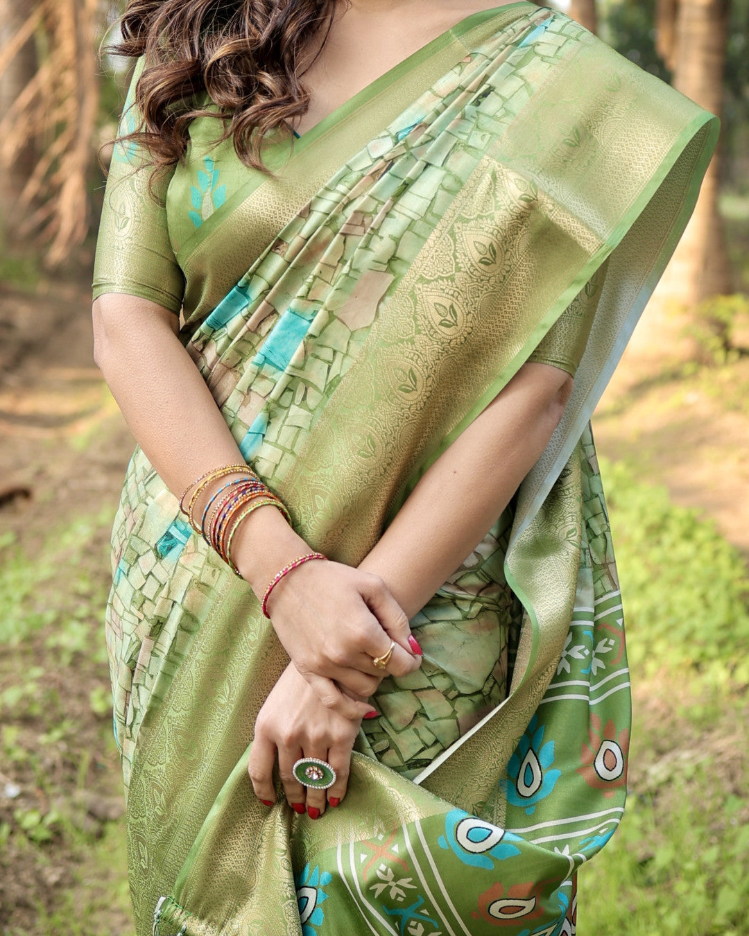 Light Green Digital Printed Tussar Silk Saree With Zari Motif Border | Traditional Casual & Festive Wear – JaipurSaaj