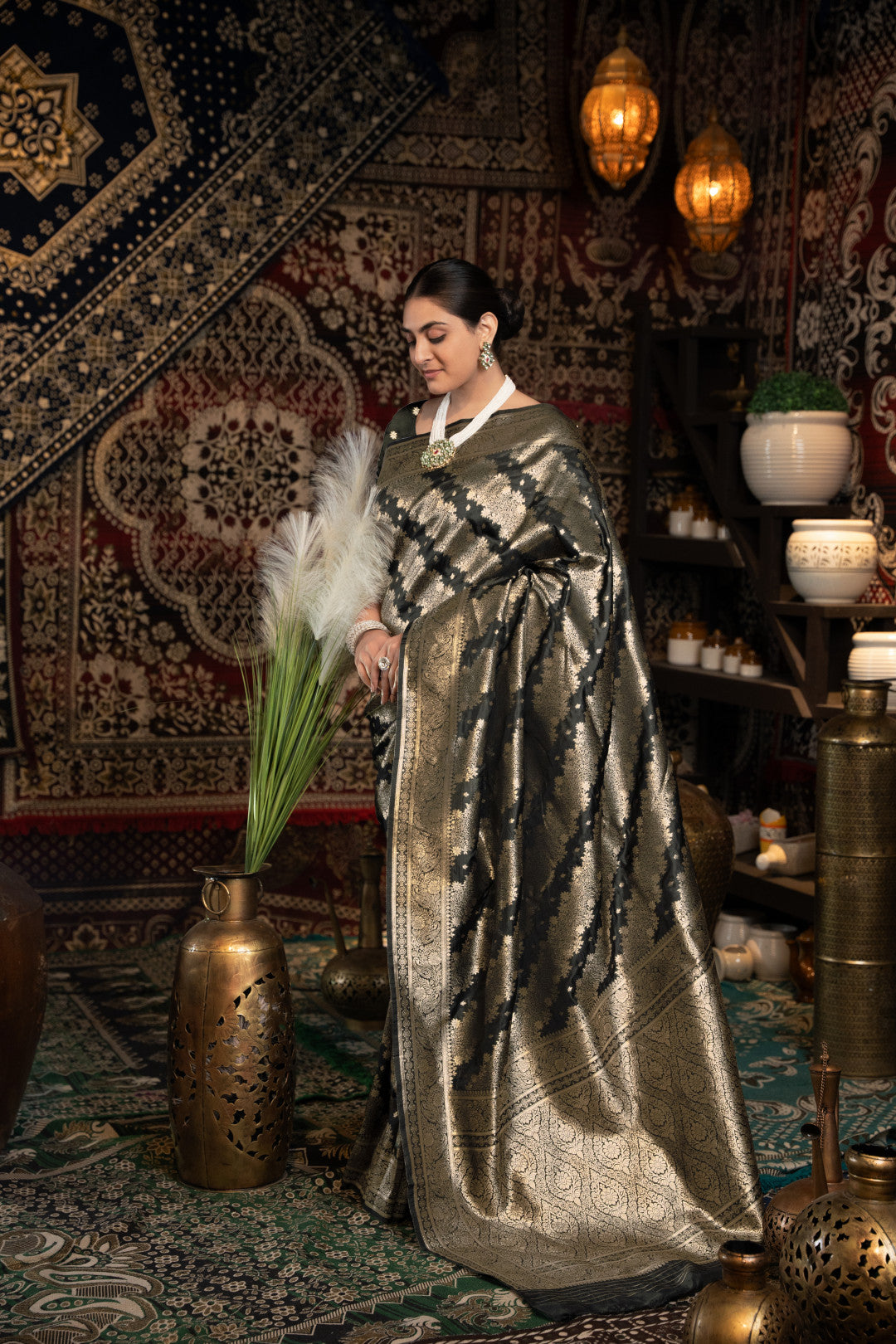Black Banarasi Silk Saree With Zari Woven Work | Traditional Wedding & Bridal Wear – JaipurSaaj