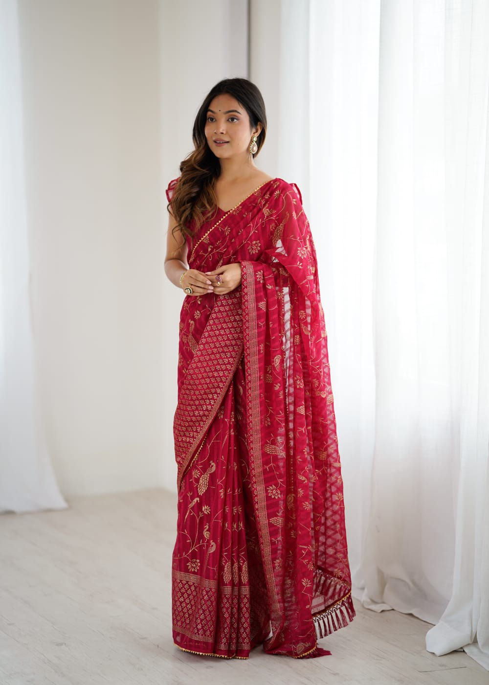 Red Color Georgette Saree With Digital Printed Work And Lace Border