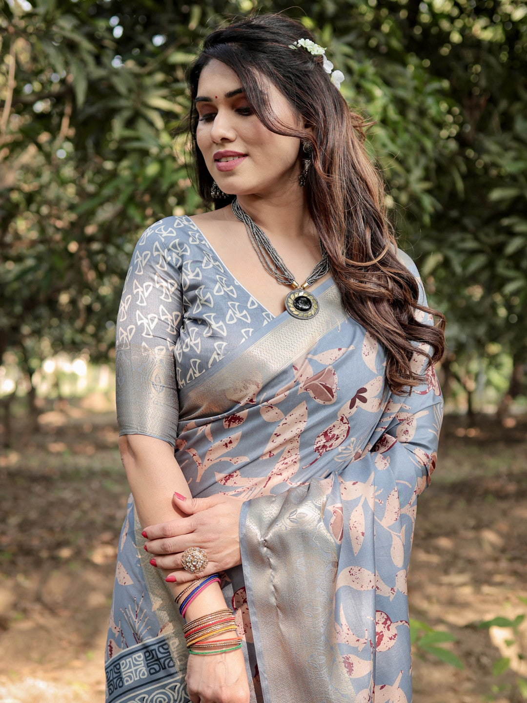 Gray Tussar Silk Saree with Floral Woven Motifs & Zari Border | Traditional Festive Wear – JaipurSaaj